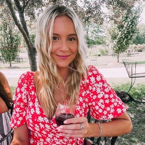 Meet your Posher, Madison